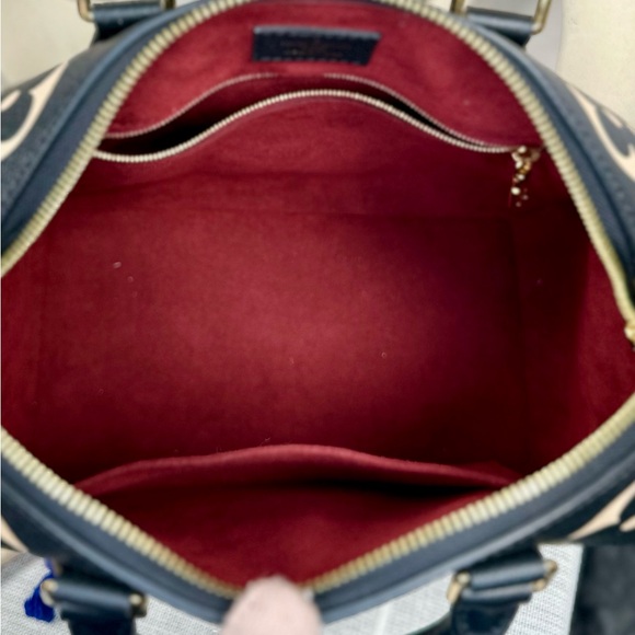 NEW Louis Vuitton Black & Beige Monogram Empreinte Leather Speedy Bandoulière 25 - Picture 14 of 17